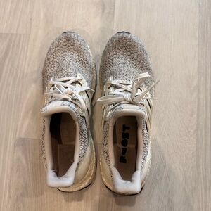 Nike Ultraboost in Grey